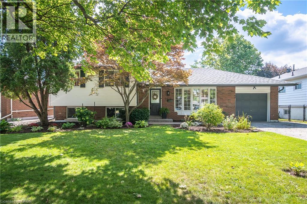 5410 CLIVE Crescent, Burlington, Ontario