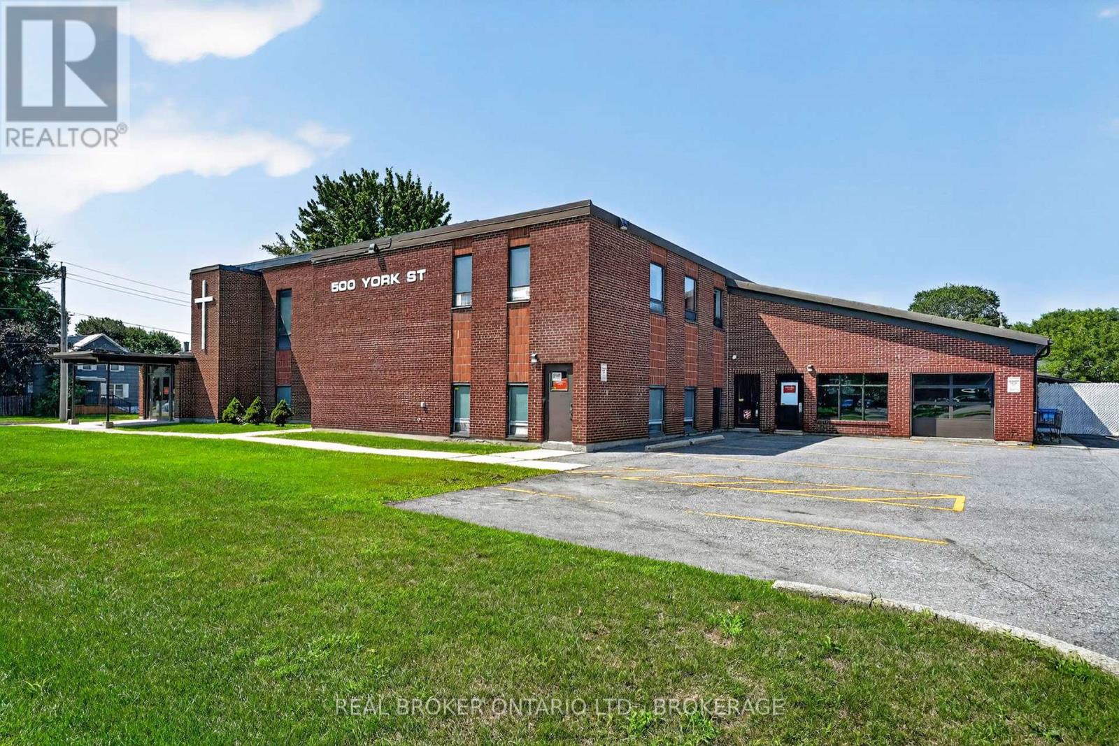 500 York Street, Cornwall, Ontario K6J 3Z8 - Photo 2 - X13688672