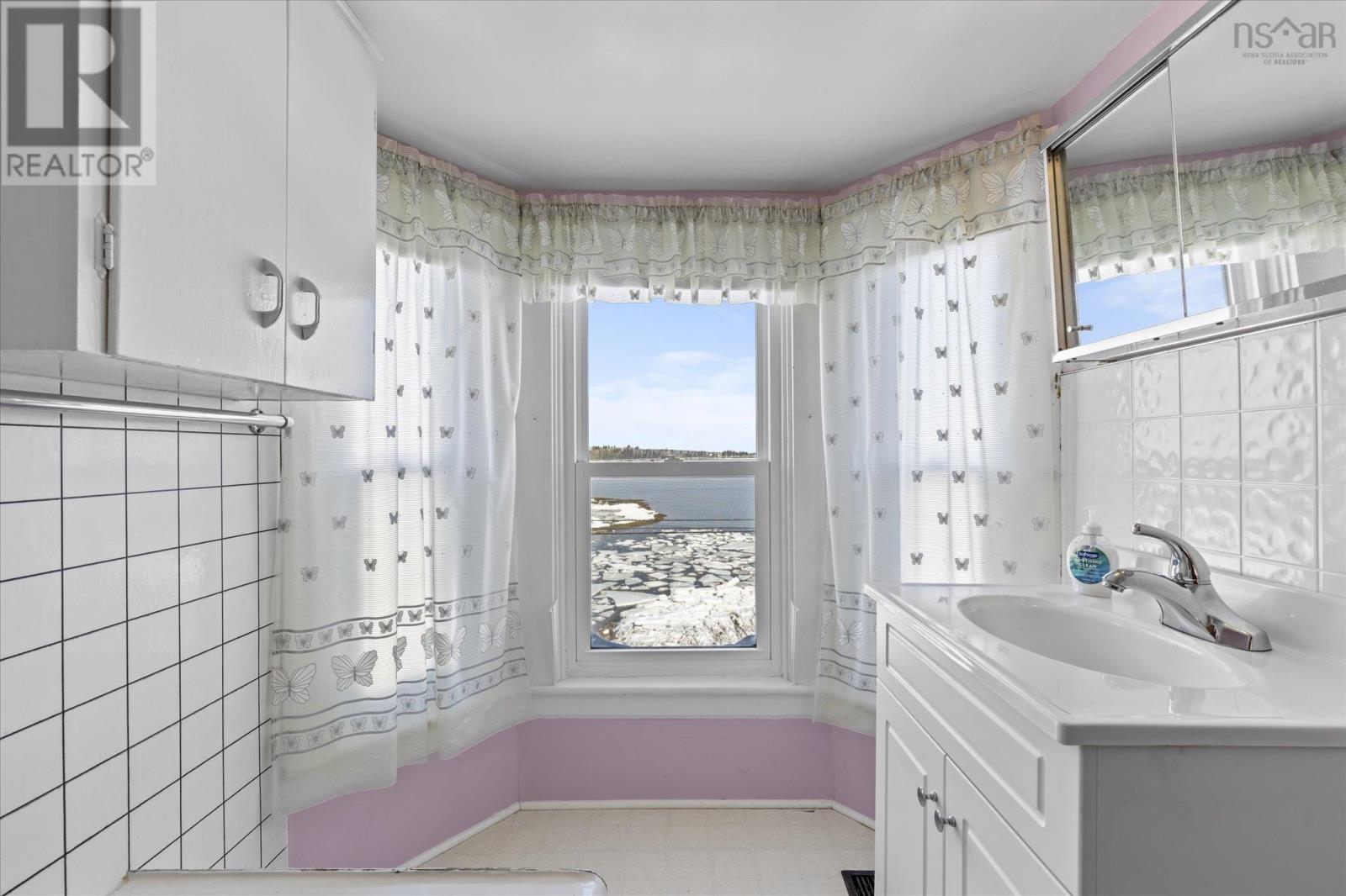 406 Kingsburg Road, Lower Rose Bay, Nova Scotia  B0J 2X0 - Photo 29 - 202620930