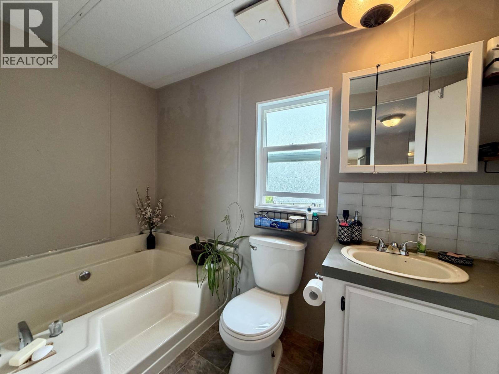 77 770 N 11th Avenue, Williams Lake, British Columbia  V2G 2M4 - Photo 13 - R3141521