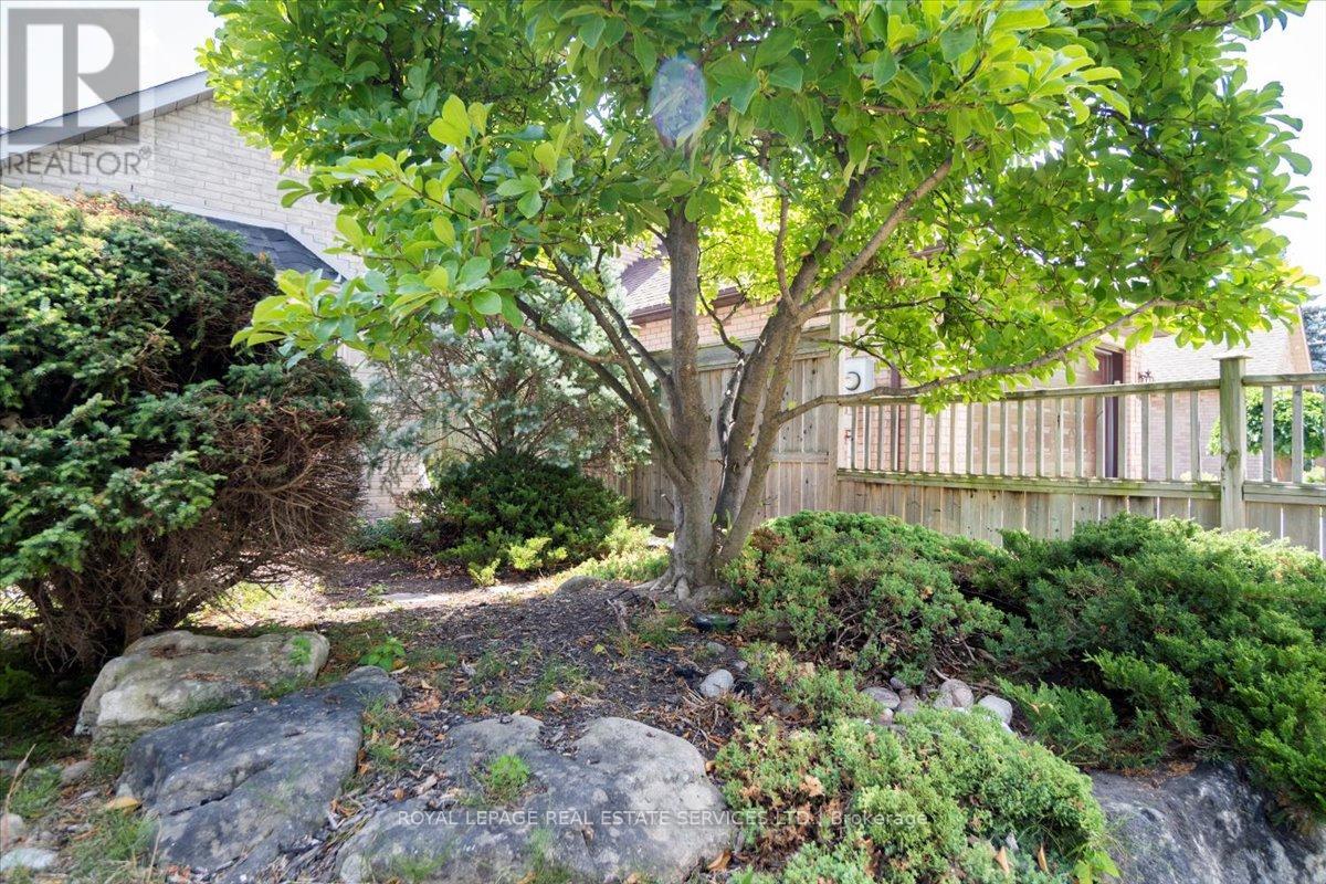 172 River Oaks Boulevard E, Oakville, Ontario  L6H 5N7 - Photo 33 - W13688678