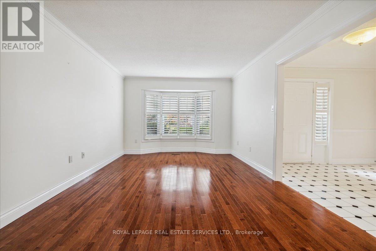 172 River Oaks Boulevard E, Oakville, Ontario  L6H 5N7 - Photo 5 - W13688678