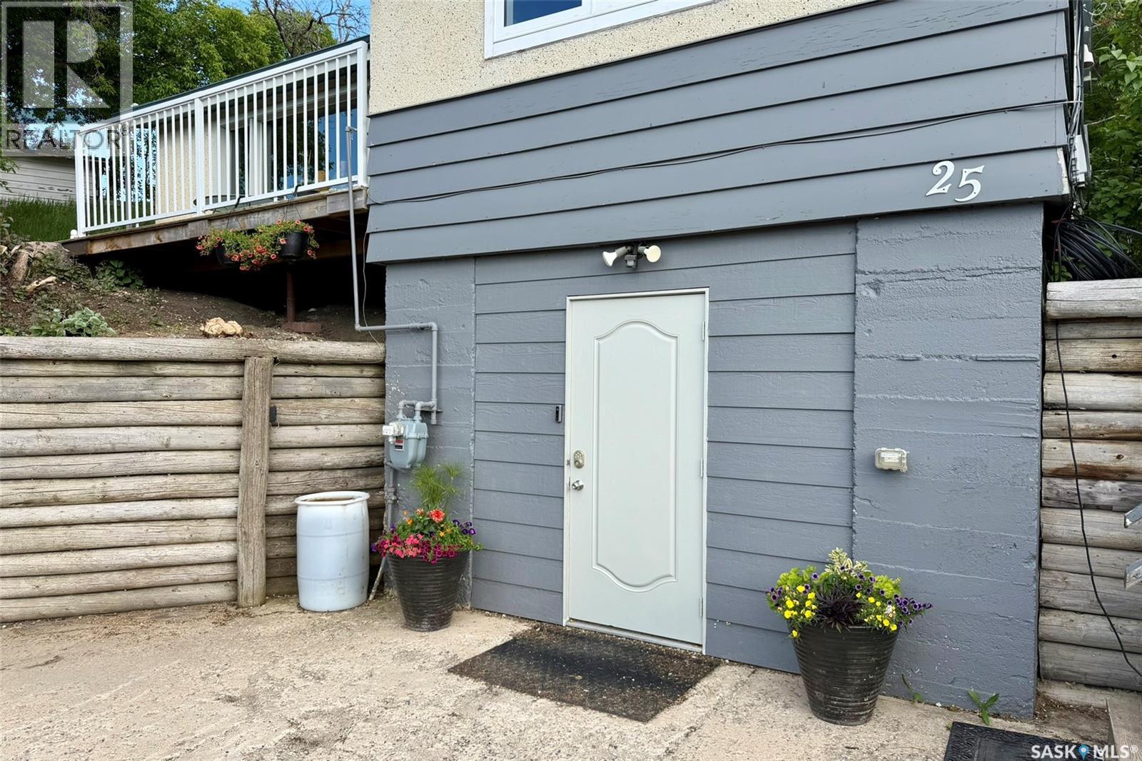 25 Qu'appelle Drive W, Lumsden, Saskatchewan  S0G 3C0 - Photo 3 - SK040893
