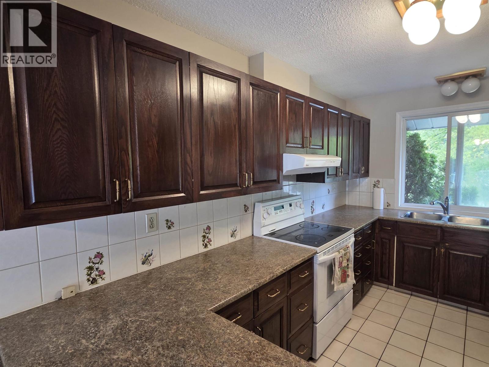 1710 Harper Drive, Prince George, British Columbia V2M 2Y8 - Photo 9 - R3156395