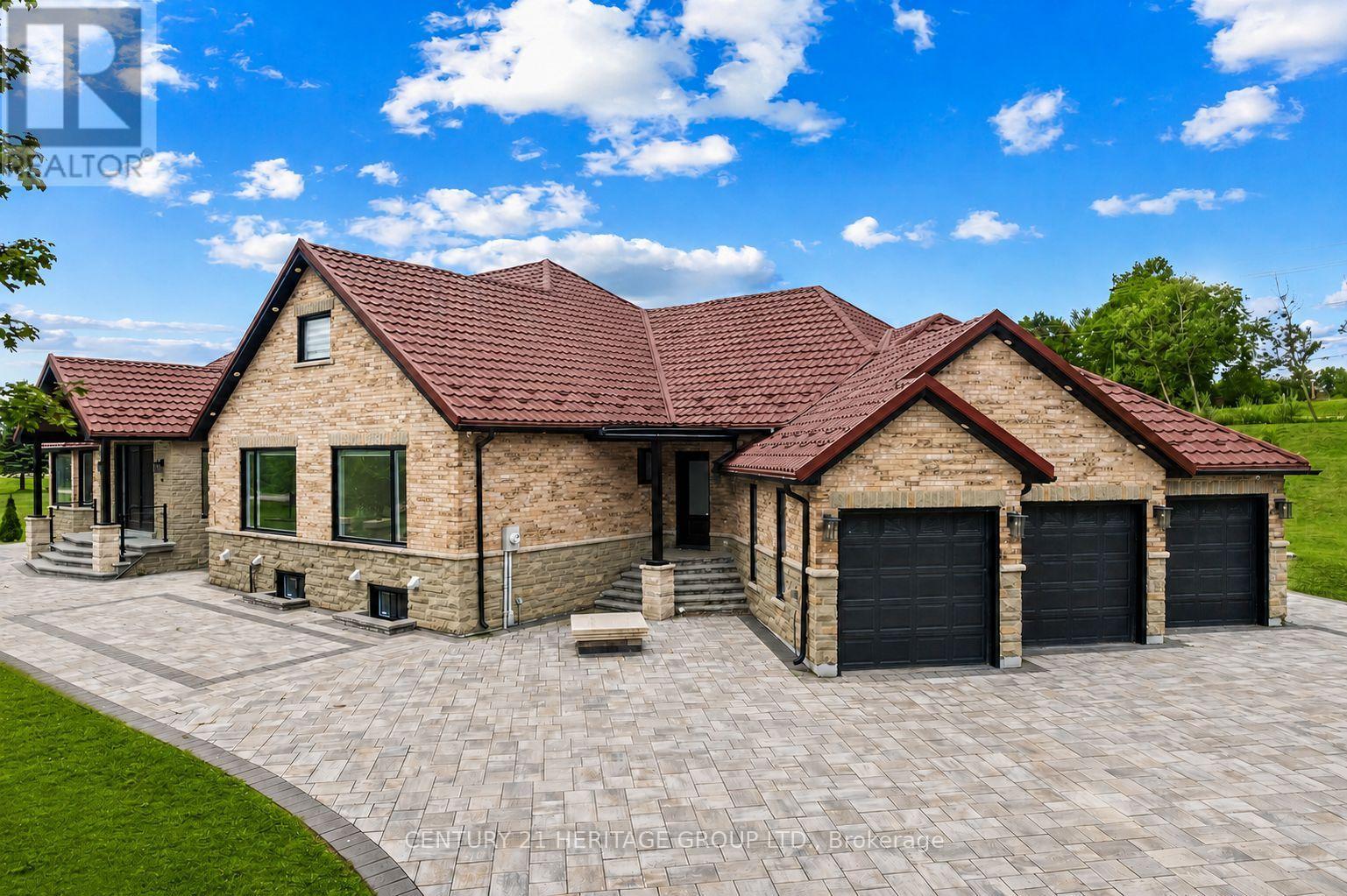 4 Loch Erne Lane, King, Ontario  L0G 1N0 - Photo 3 - N13669852