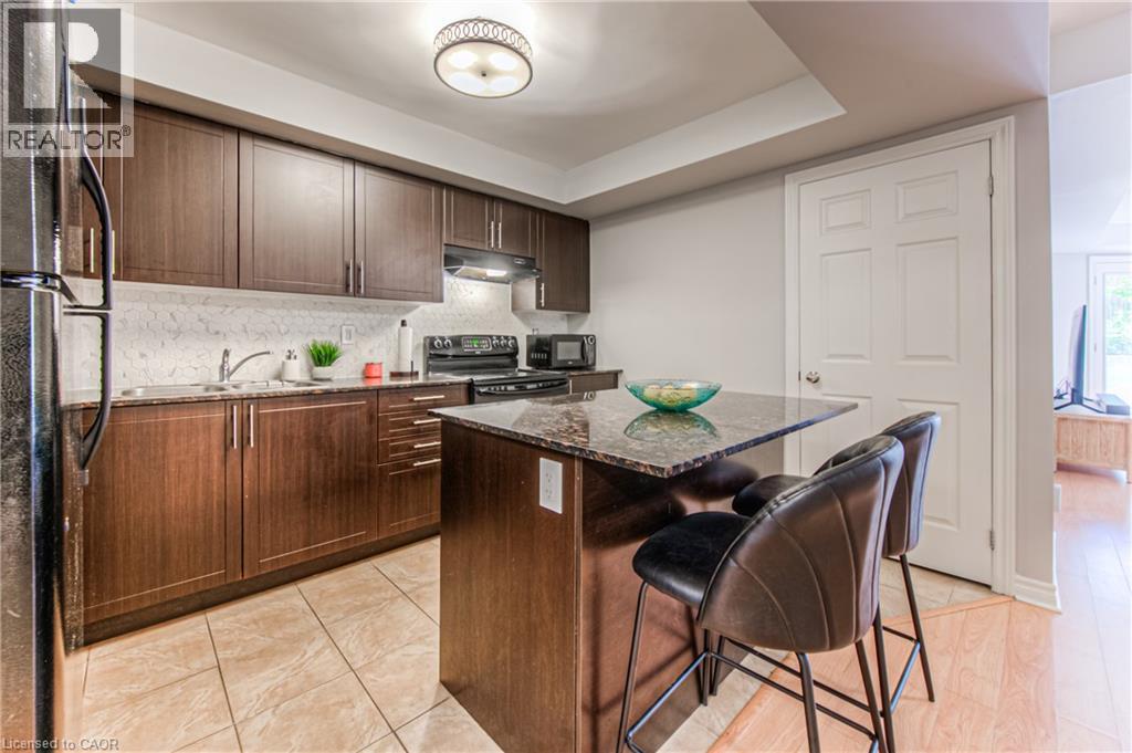 2420 Baronwood Drive Unit# 32-01, Oakville, Ontario  L6M 0X6 - Photo 12 - 40856481