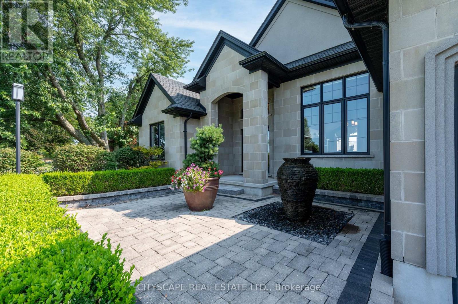 11630 Imperial Road, Malahide, Ontario  N5H 2R3 - Photo 2 - X13688704