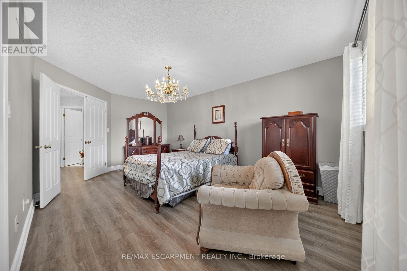 42 Hillgarden Drive, Hamilton, Ontario  L8J 3R3 - Photo 32 - X13688728