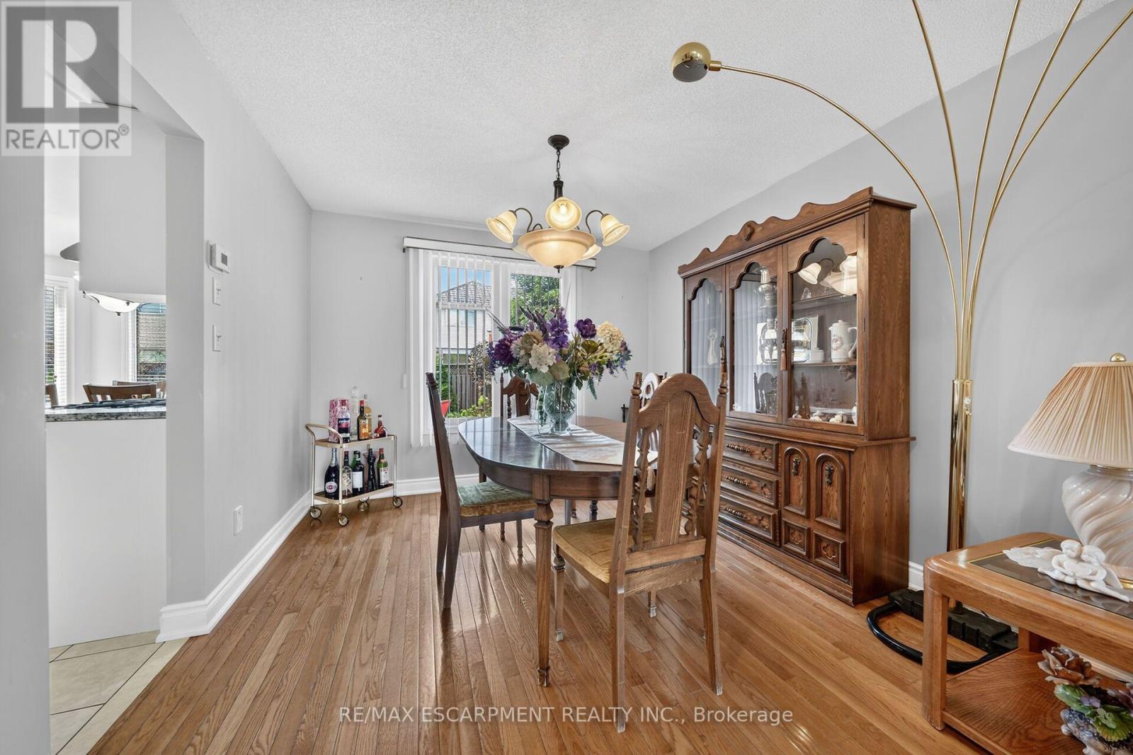 42 Hillgarden Drive, Hamilton, Ontario  L8J 3R3 - Photo 7 - X13688728