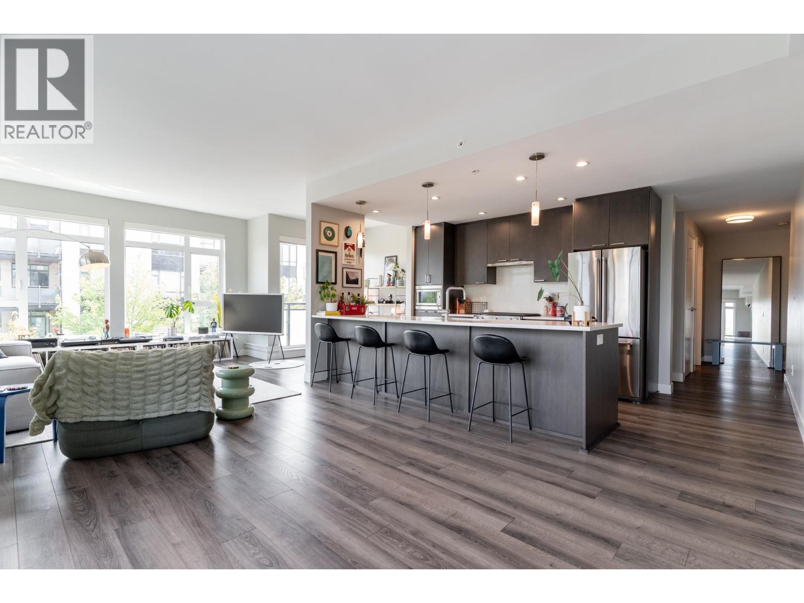 301 4289 Hastings Street, Burnaby, British Columbia  V5C 0K9 - Photo 7 - R3156336