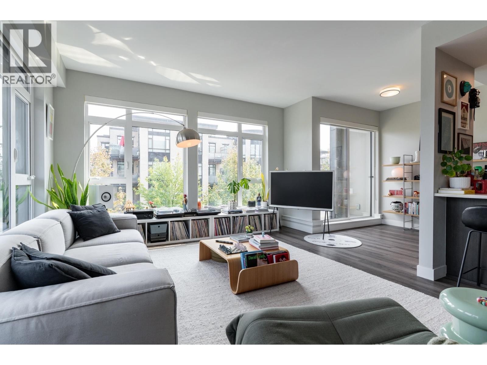 301 4289 Hastings Street, Burnaby, British Columbia  V5C 0K9 - Photo 9 - R3156336