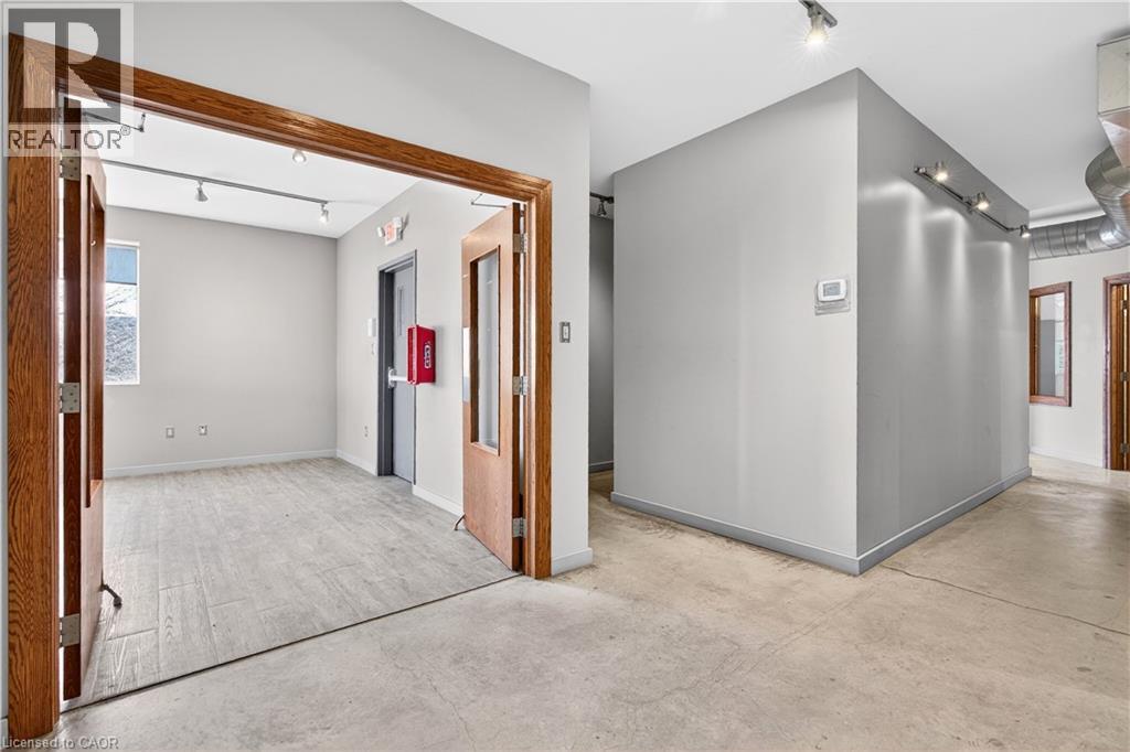 435 York Boulevard Unit# Upper Floor Units, Hamilton, Ontario  L8R 3K3 - Photo 12 - 40856688