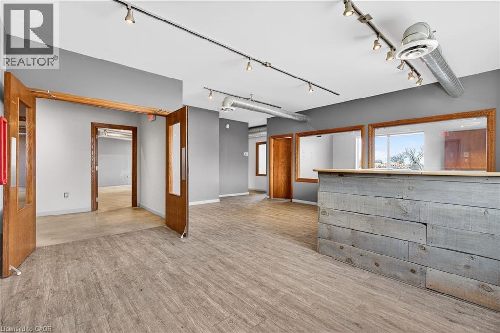 435 York Boulevard Unit# Upper Floor Units, Hamilton, Ontario  L8R 3K3 - Photo 4 - 40856688