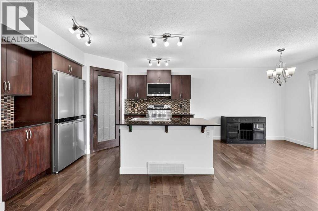 377 Panora Way Nw, Calgary, Alberta  T3K 0V2 - Photo 11 - A2335904