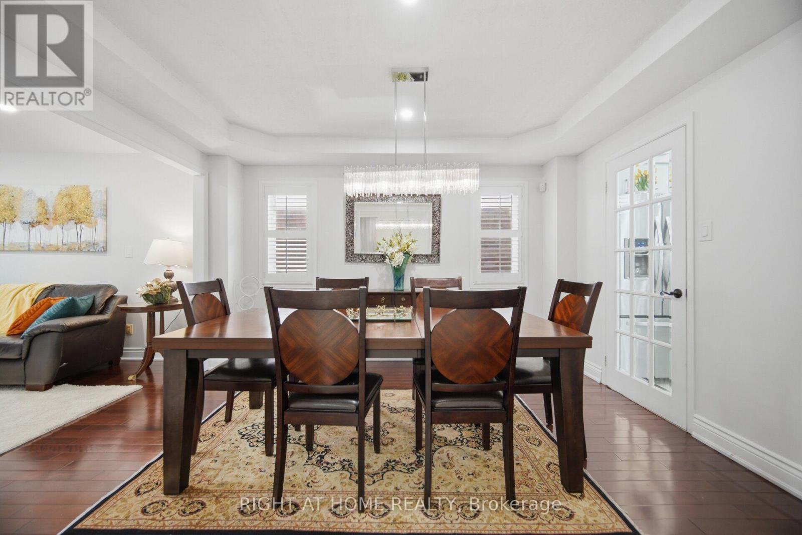 6379 Alderwood Trail, Mississauga, Ontario  L5N 6W9 - Photo 9 - W13687112