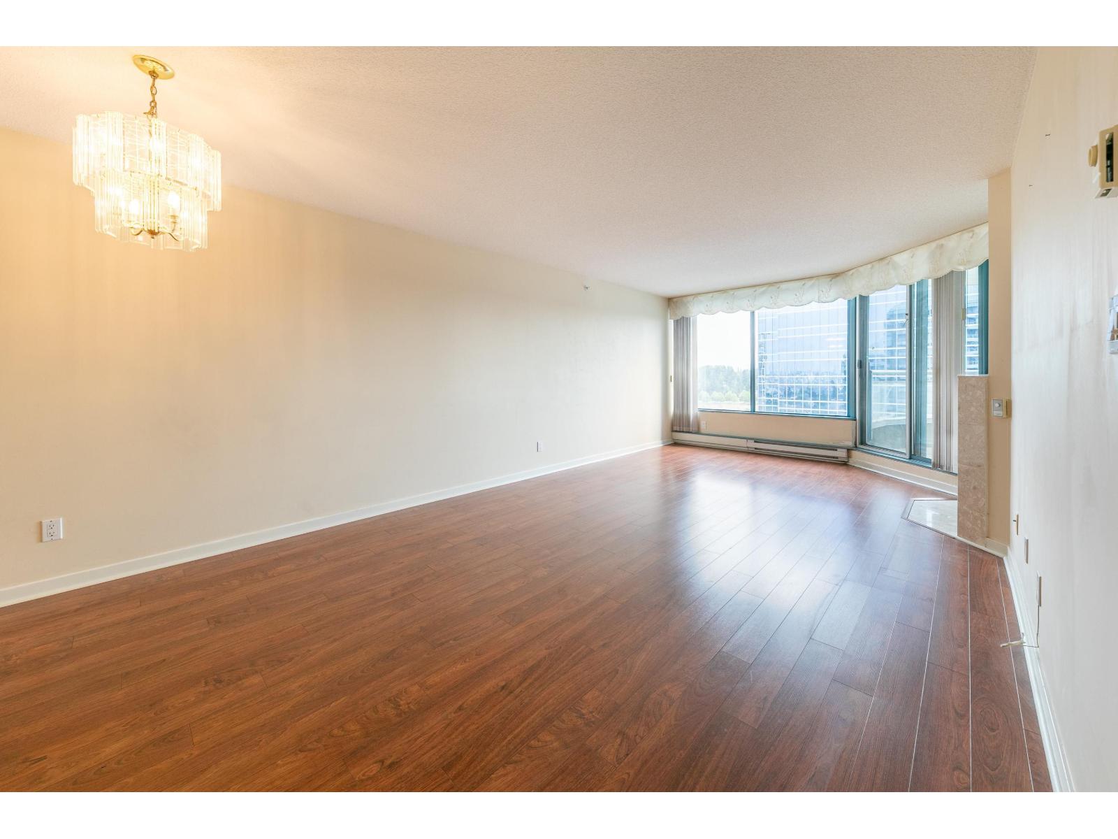 1608 13383 108 Avenue, Surrey, British Columbia V3T 5T6 - Photo 3 - R3156747