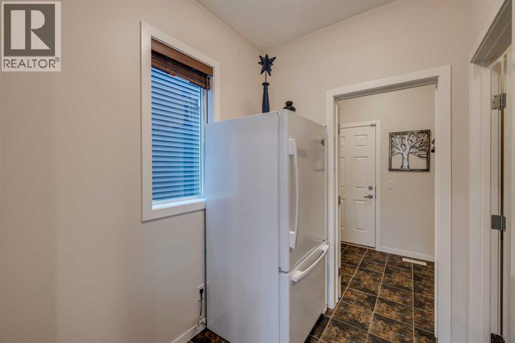 150 Fireside Bend, Cochrane, Alberta  T4C 0V7 - Photo 21 - A2331216