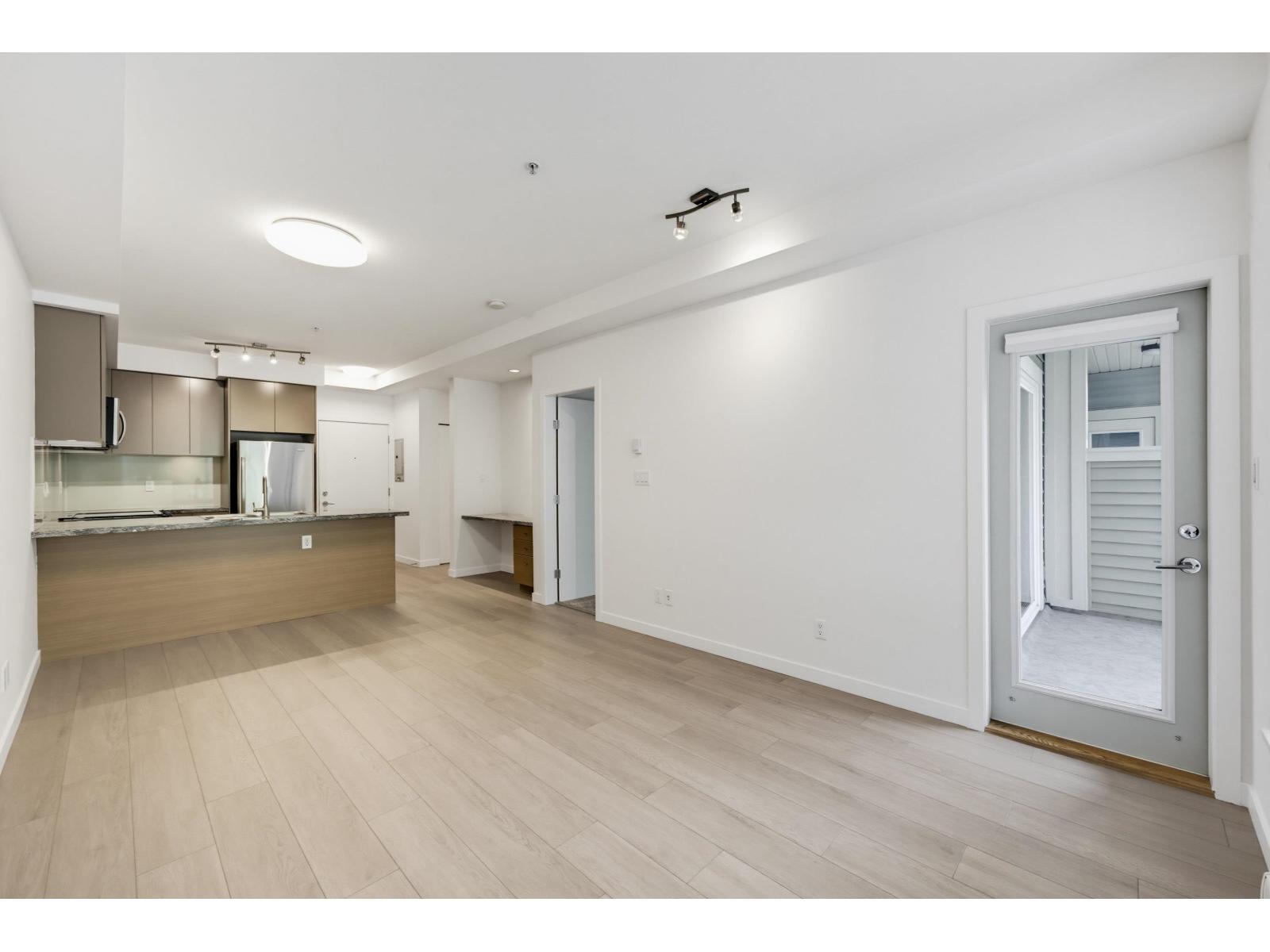 210 6420 194 Street, Surrey, British Columbia  V4N 6J7 - Photo 10 - R3156762