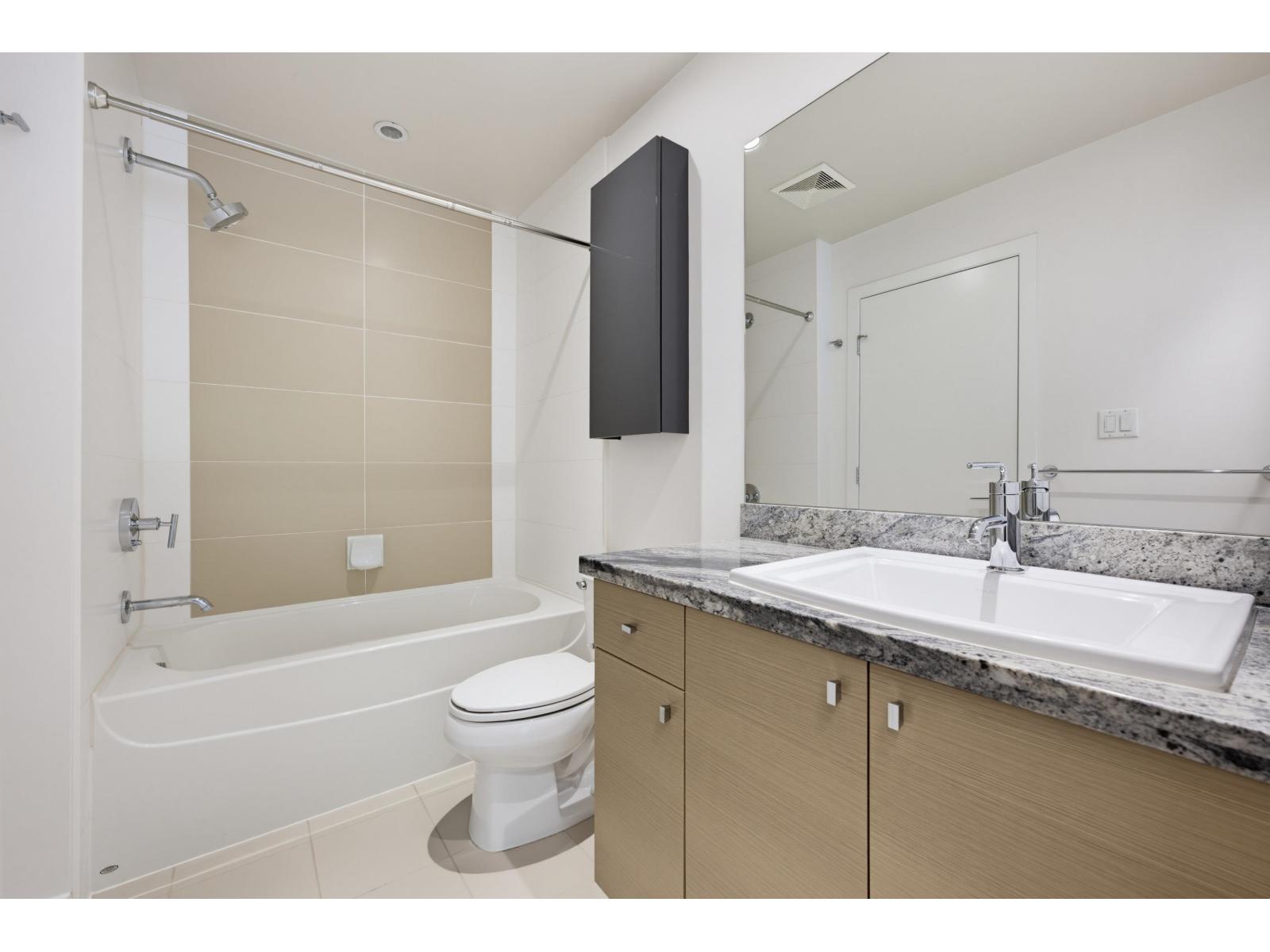 210 6420 194 Street, Surrey, British Columbia  V4N 6J7 - Photo 23 - R3156762