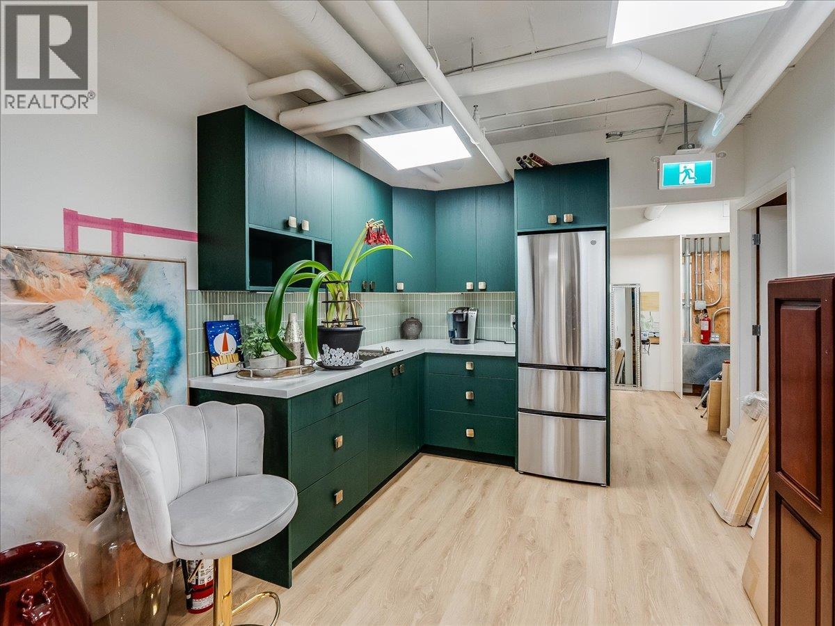 752 Vernon Street, Nelson, British Columbia  V1L 4G2 - Photo 10 - 10397541