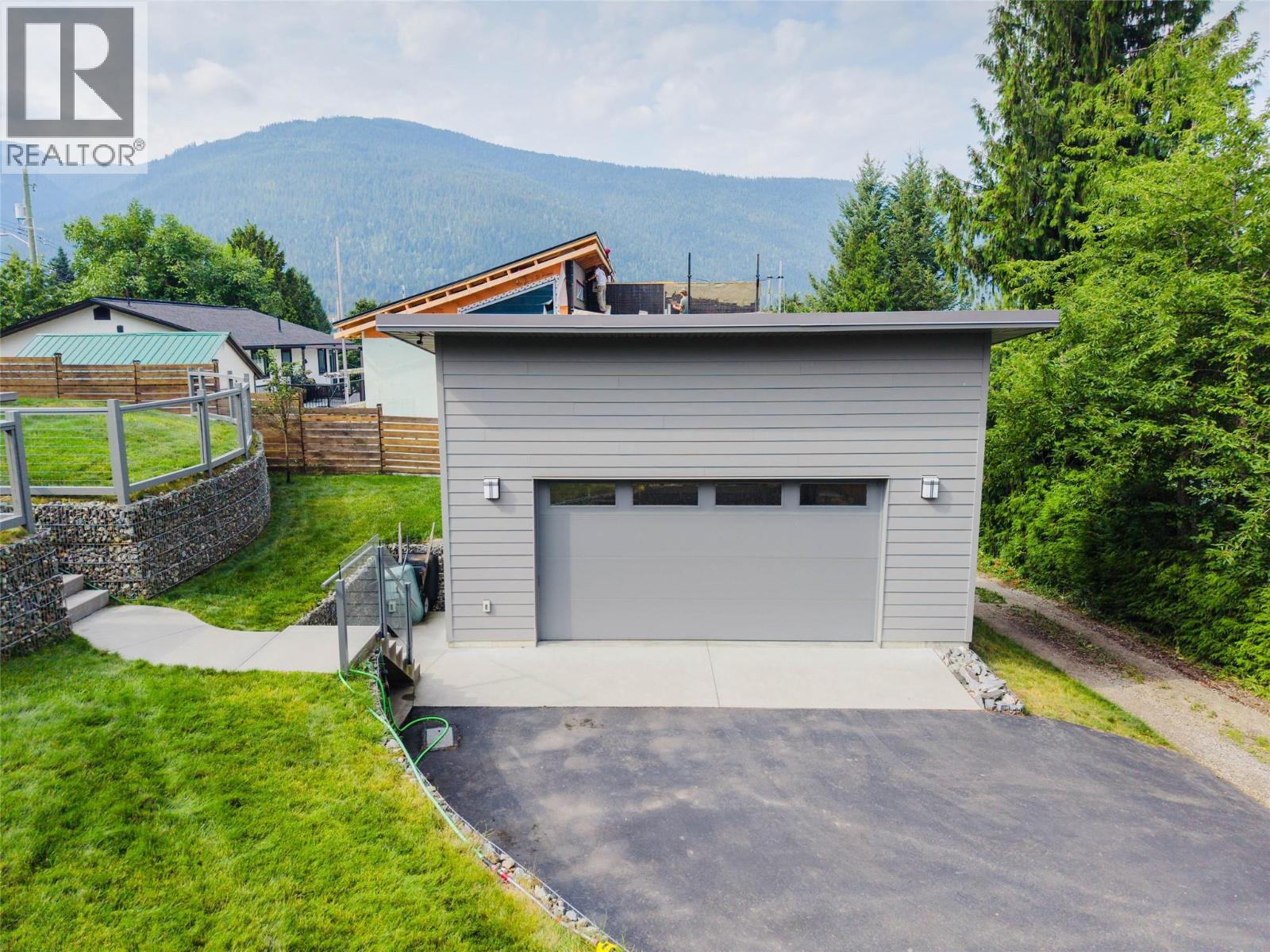 605 Delbruck Street, Nelson, British Columbia  V1L 5L8 - Photo 53 - 10398004