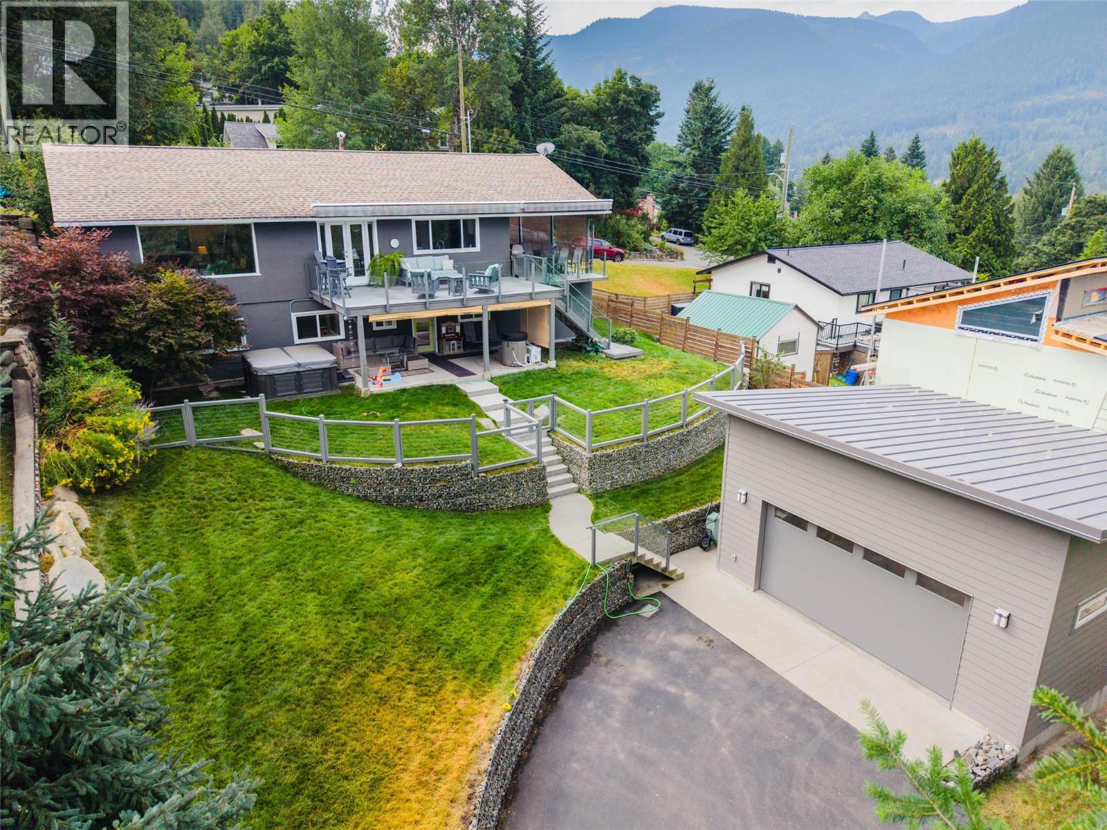 605 Delbruck Street, Nelson, British Columbia