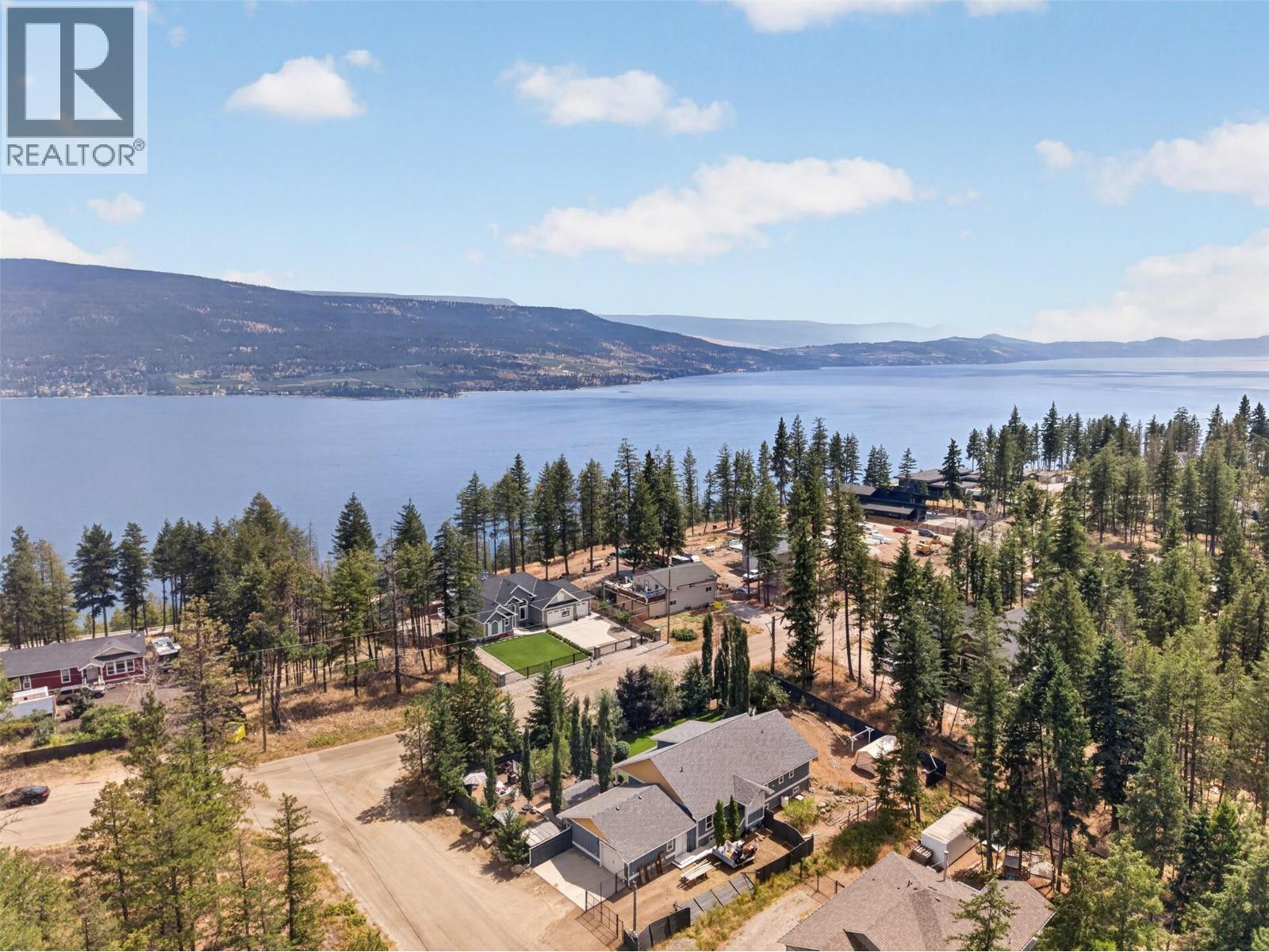 7272 Dunwaters Road, Kelowna, British Columbia
