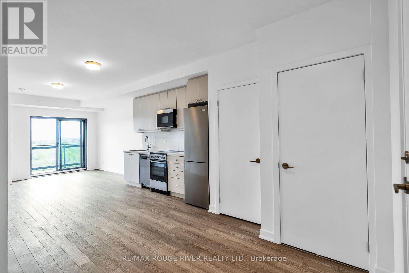 1104 - 55 Clarington Boulevard, Clarington, Ontario  L1C 7J4 - Photo 3 - E13688740
