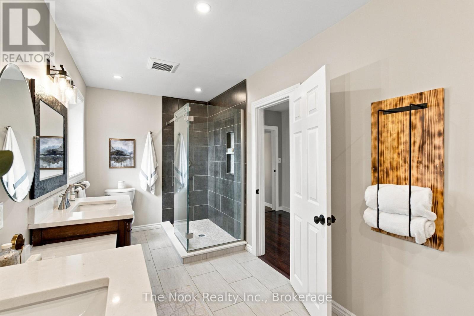 4386 Middle Road, Clarington, Ontario  L1C 6P8 - Photo 24 - E13688950