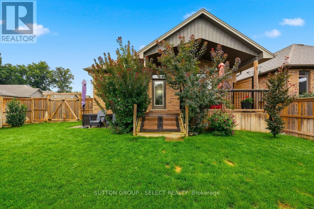 54 - 159 Collins Way, Strathroy-Caradoc, Ontario  N7G 0G8 - Photo 36 - X13688874