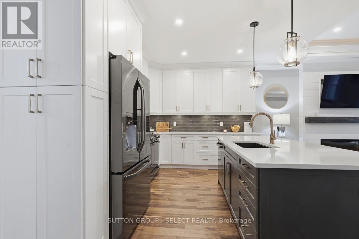 54 - 159 Collins Way, Strathroy-Caradoc, Ontario  N7G 0G8 - Photo 8 - X13688874