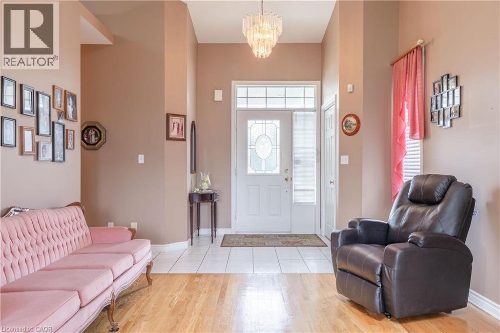 8034 Pinellas Park Drive, Niagara Falls, Ontario  L2H 3B2 - Photo 6 - 40846200
