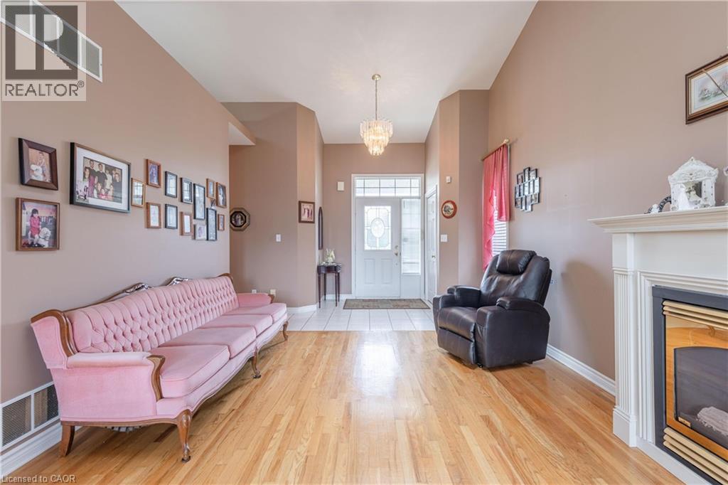 8034 Pinellas Park Drive, Niagara Falls, Ontario  L2H 3B2 - Photo 5 - 40846200