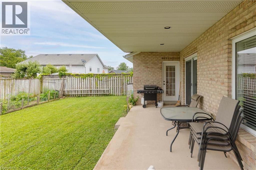 8034 Pinellas Park Drive, Niagara Falls, Ontario  L2H 3B2 - Photo 3 - 40846200
