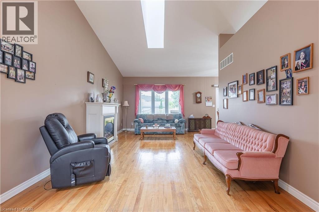 8034 Pinellas Park Drive, Niagara Falls, Ontario  L2H 3B2 - Photo 7 - 40846200