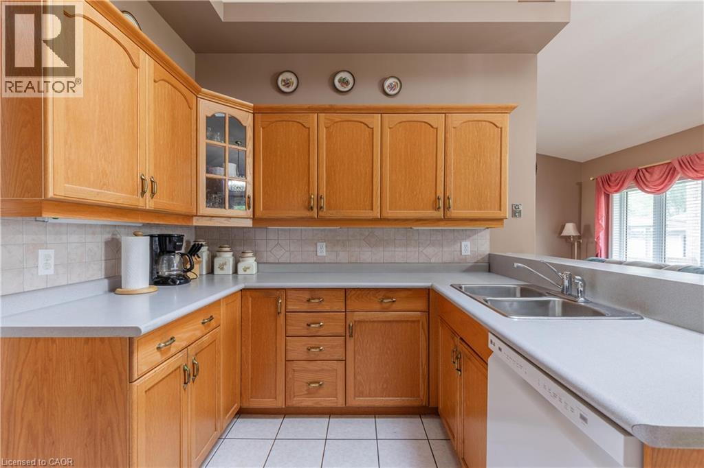 8034 Pinellas Park Drive, Niagara Falls, Ontario  L2H 3B2 - Photo 12 - 40846200
