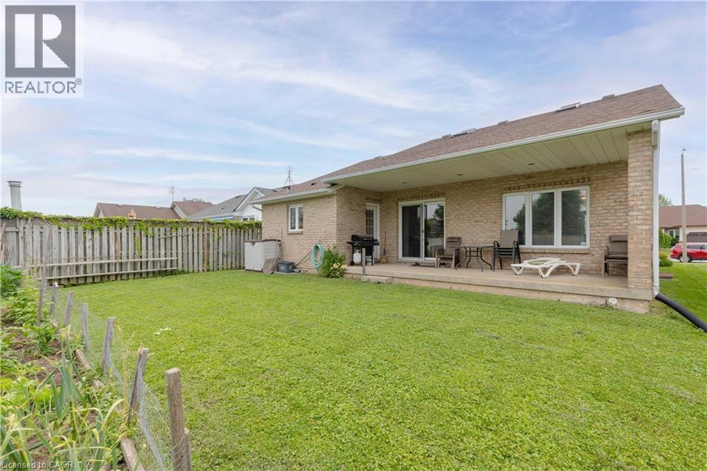 8034 Pinellas Park Drive, Niagara Falls, Ontario  L2H 3B2 - Photo 26 - 40846200
