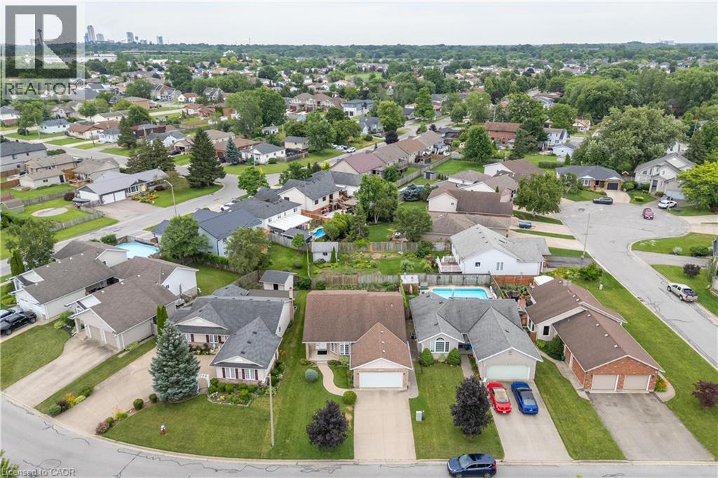 8034 Pinellas Park Drive, Niagara Falls, Ontario  L2H 3B2 - Photo 4 - 40846200