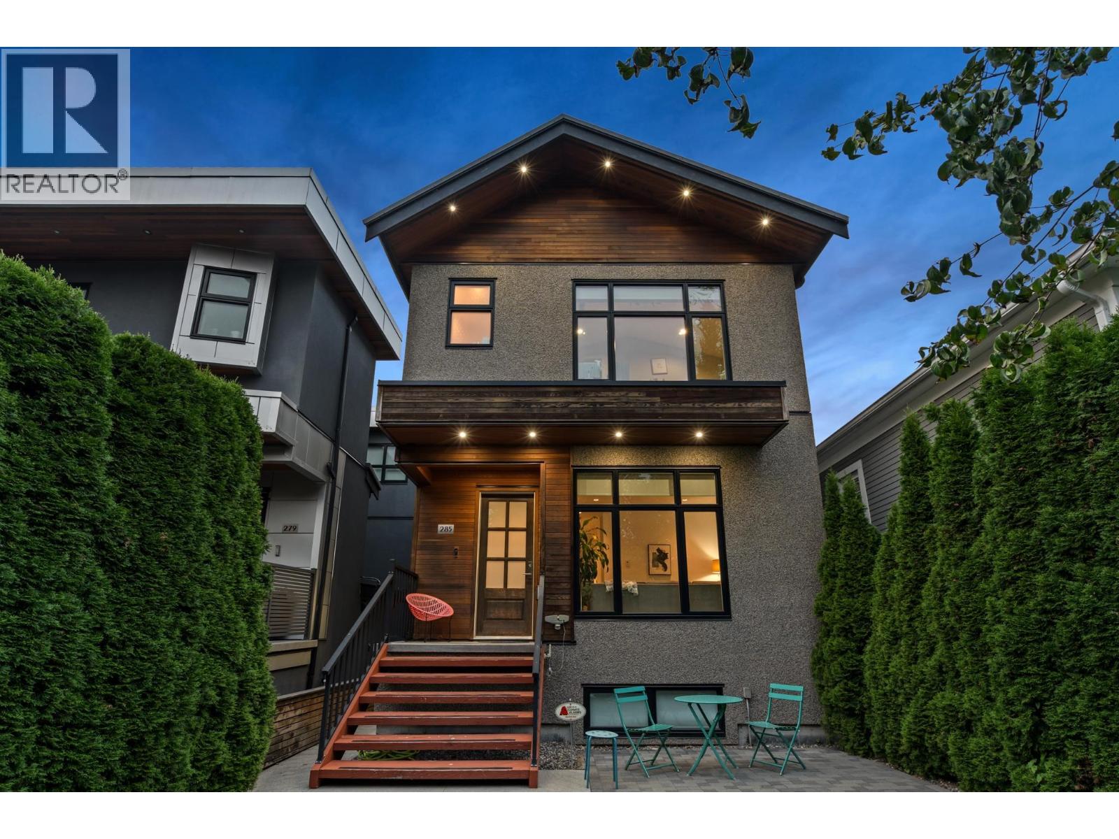 285 E 19th Avenue, Vancouver, British Columbia  V5V 1J3 - Photo 2 - R3156774