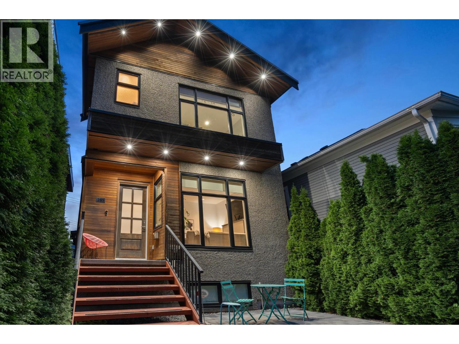 285 E 19th Avenue, Vancouver, British Columbia  V5V 1J3 - Photo 3 - R3156774