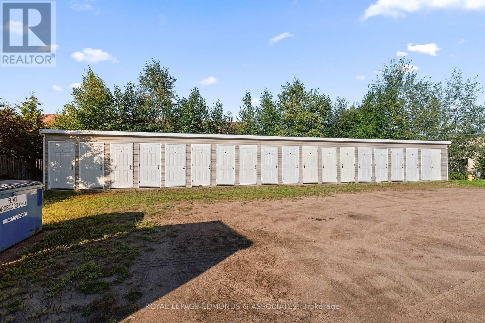 5 Renfrew Street, Petawawa, Ontario K8H 0B6 - Photo 18 - X13688928