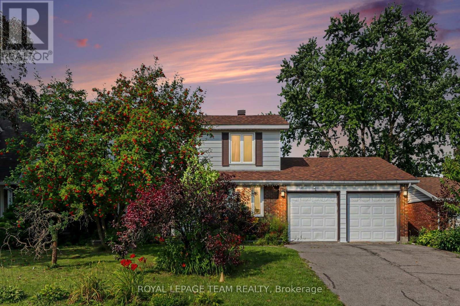 638 LAVERENDRYE DRIVE, Ottawa, Ontario