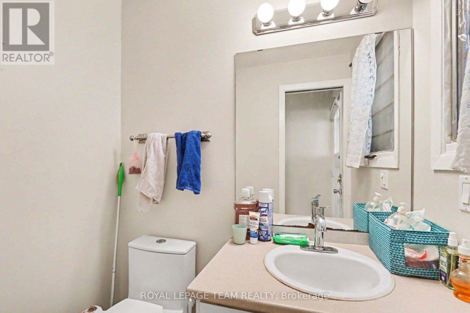 638 Laverendrye Drive, Ottawa, Ontario  K1J 7C4 - Photo 11 - X13688738