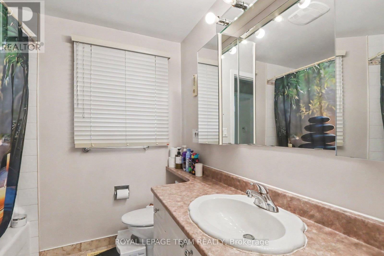 638 Laverendrye Drive, Ottawa, Ontario  K1J 7C4 - Photo 19 - X13688738