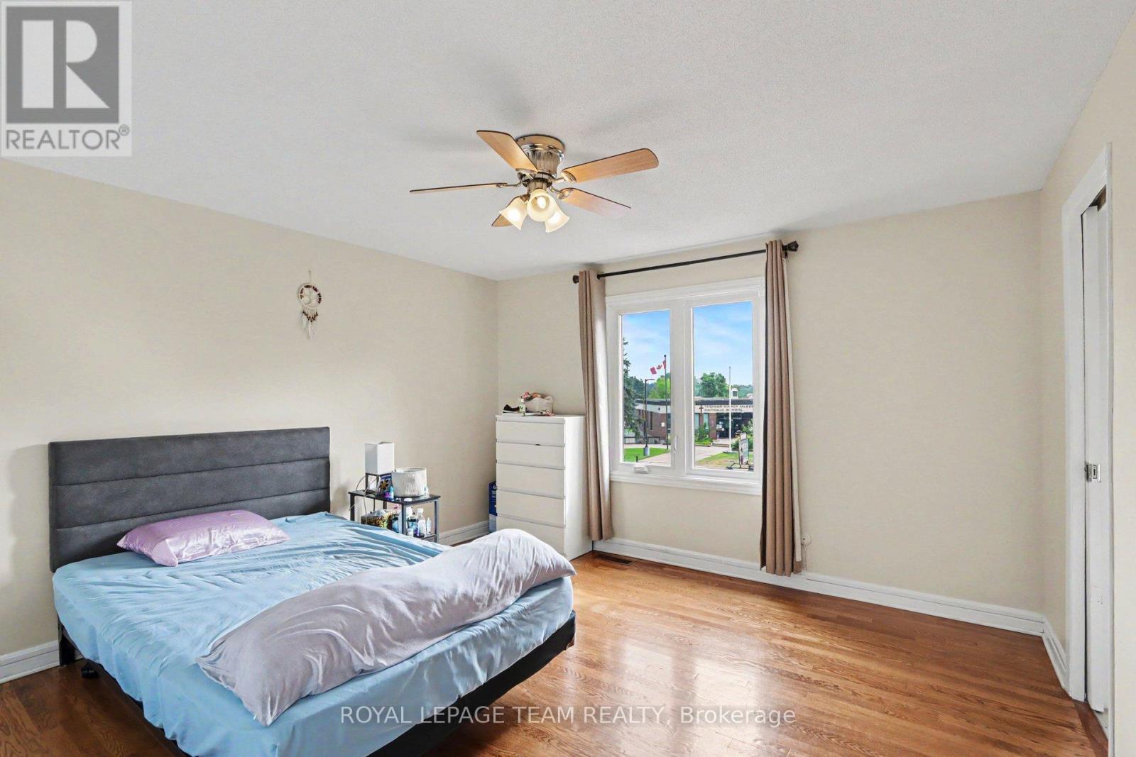 638 Laverendrye Drive, Ottawa, Ontario  K1J 7C4 - Photo 20 - X13688738