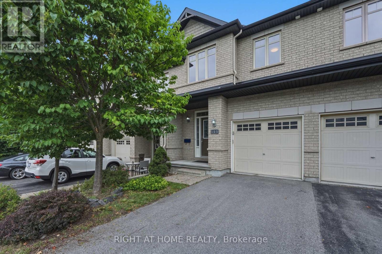 599 REMNOR AVENUE, Ottawa, Ontario