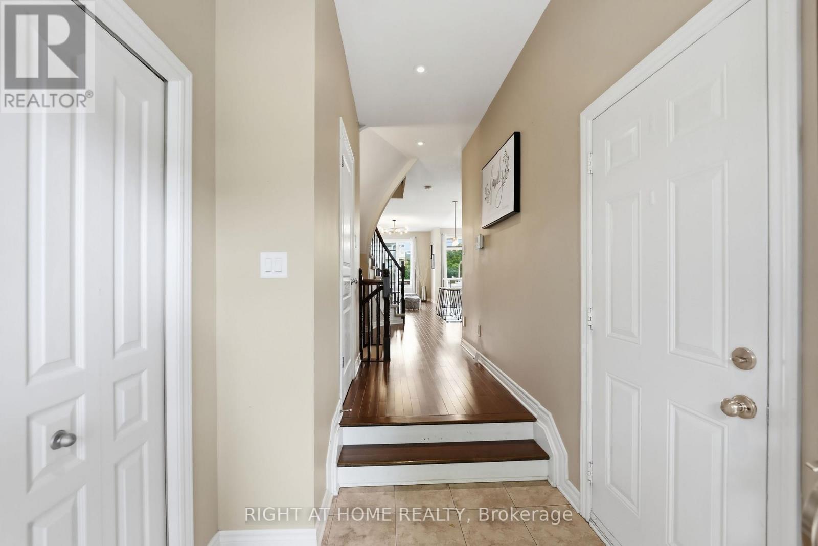 599 Remnor Avenue, Ottawa, Ontario  K2T 0A6 - Photo 5 - X13688788