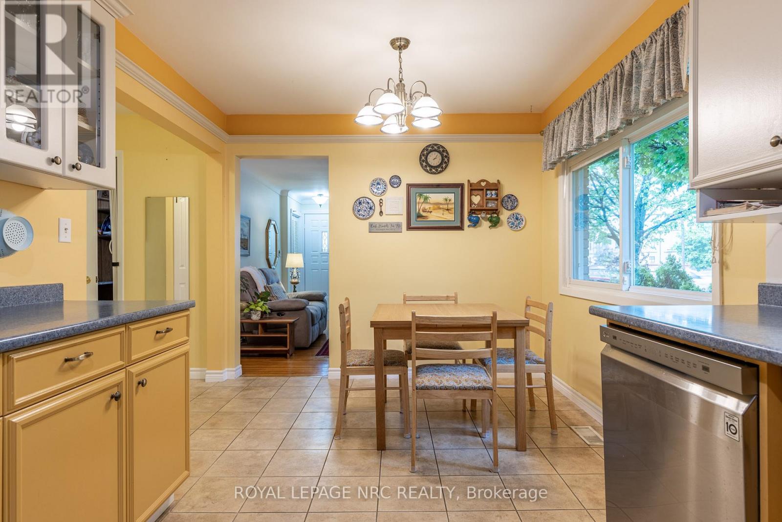 542 Lake Street, St. Catharines, Ontario  L2N 4H8 - Photo 10 - X13688906