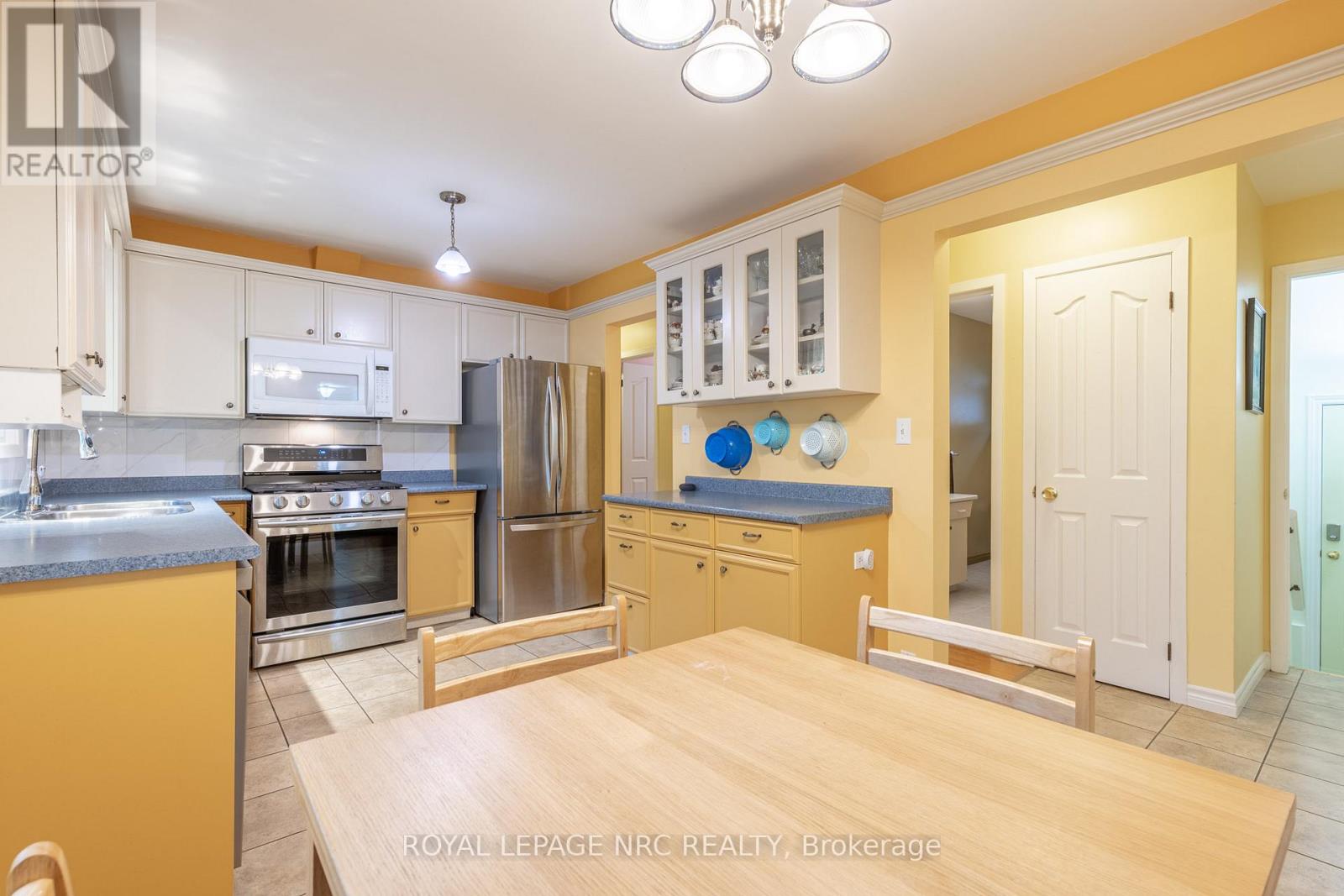 542 Lake Street, St. Catharines, Ontario  L2N 4H8 - Photo 11 - X13688906