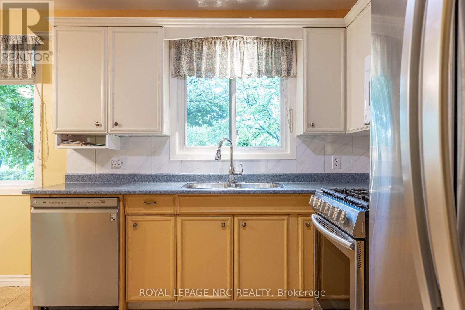 542 Lake Street, St. Catharines, Ontario  L2N 4H8 - Photo 12 - X13688906
